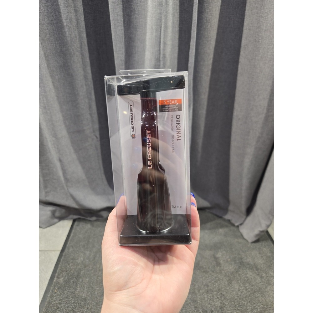Le Creuset Original Corkscrew TM 100 Table Wine Opener Black Onyx New in Box